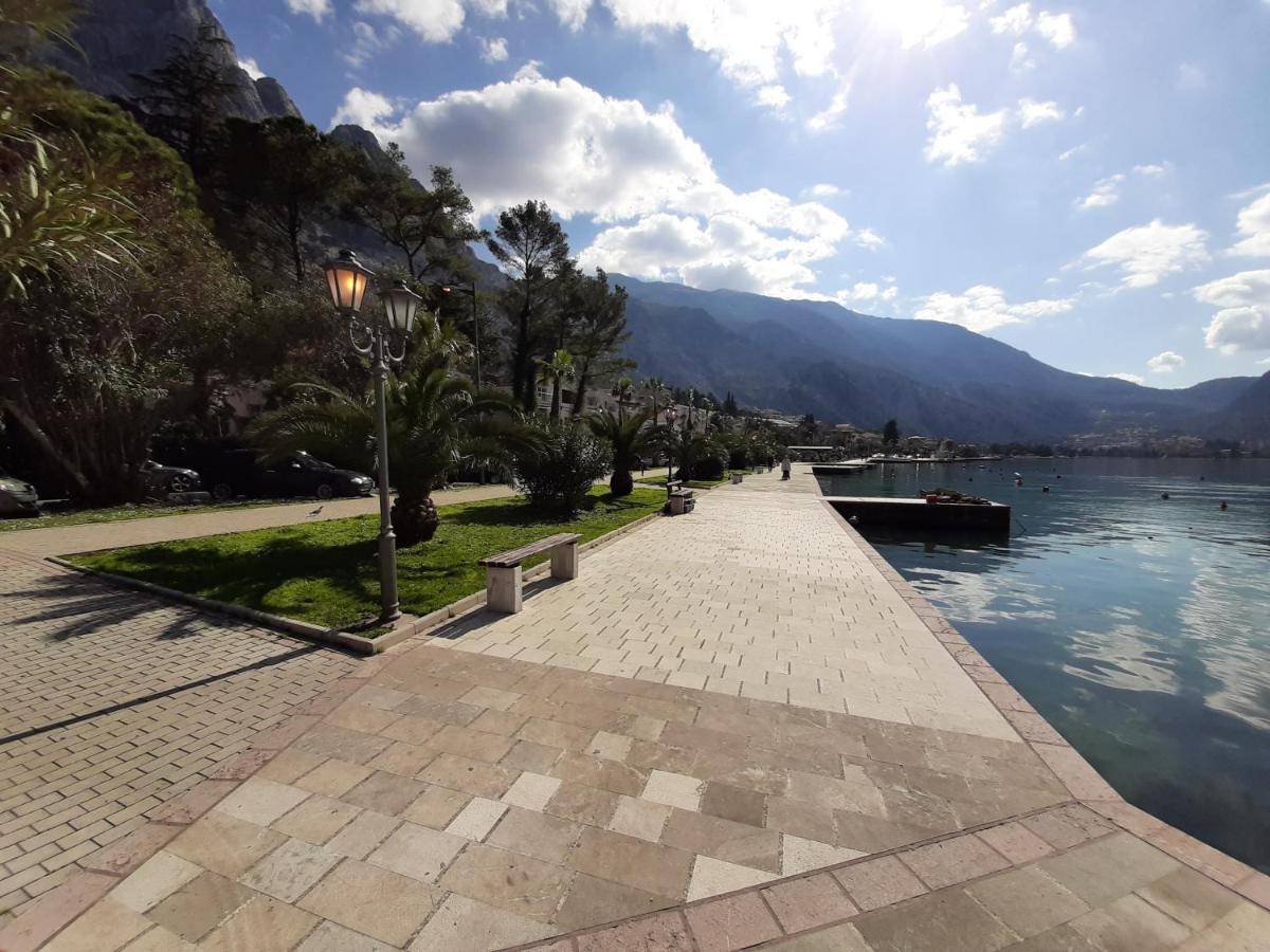 Maritimo Di Cattaro****Lux Apartment With Garage Экстерьер фото
